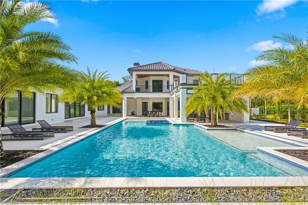 540 Ridge Dr , Naples, FL 34109 Photo