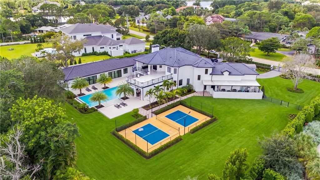 540 Ridge Dr , Naples, FL 34109 Photo