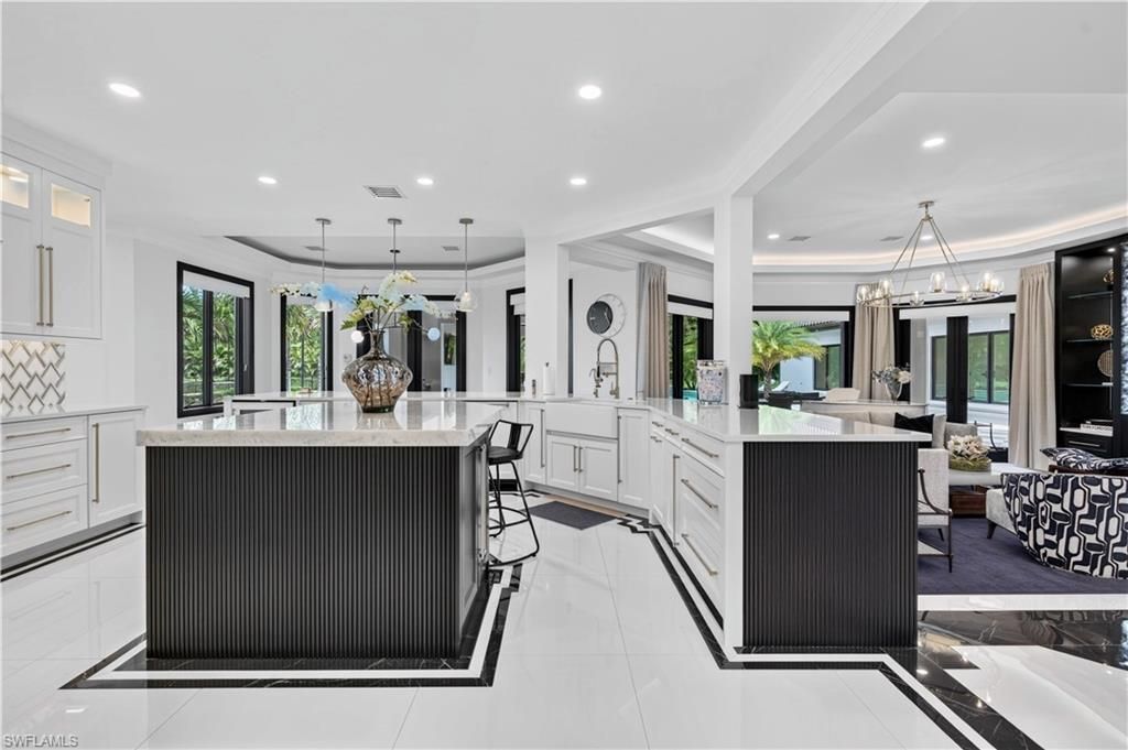 540 Ridge Dr , Naples, FL 34109 Photo