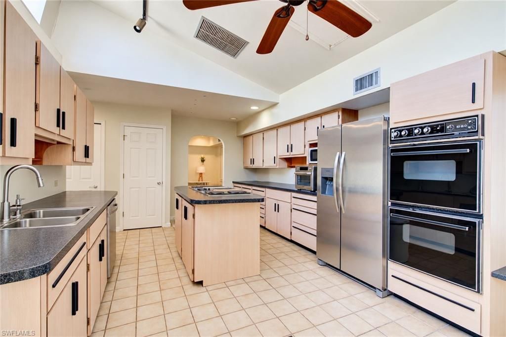 11 Capri Blvd, Naples, FL 34113 Photo