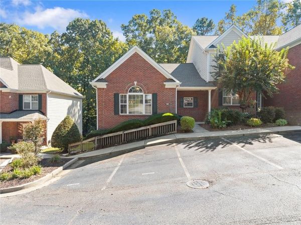2075 Pine Tree Drive , Unit B1, Buford, GA 30518