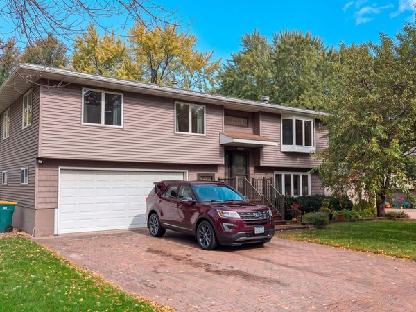 1613 Canary Drive , Albert Lea, MN 56007