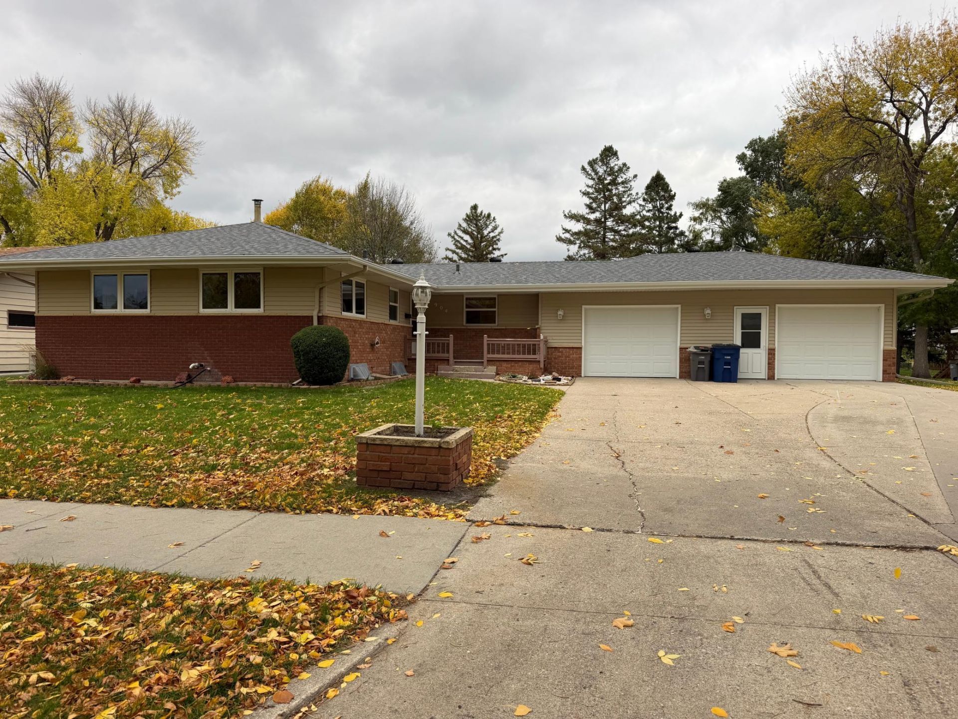 904 20th Street N primary photo