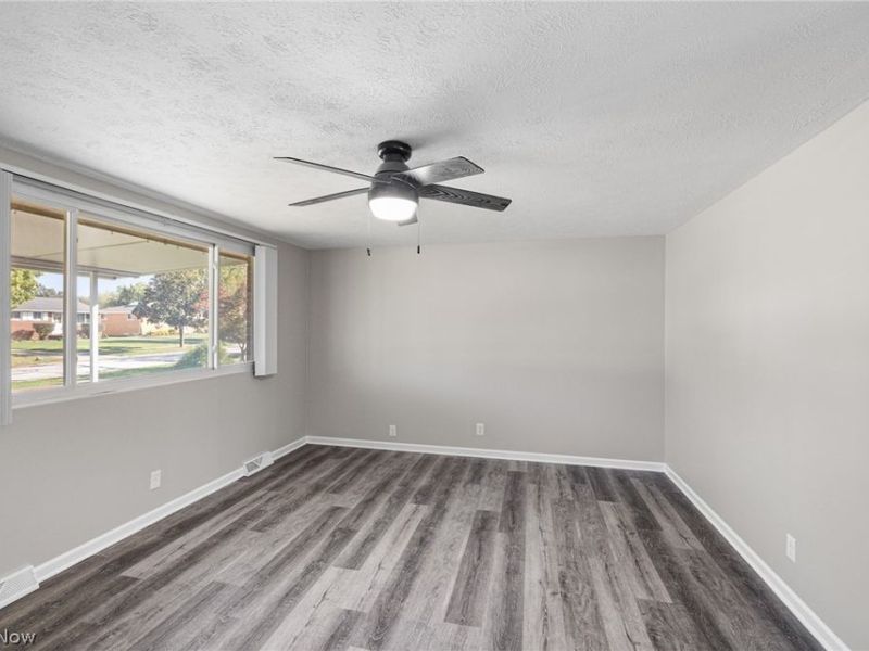 6392 Lockhaven Drive, Brook Park, OH 44142 Photo 10