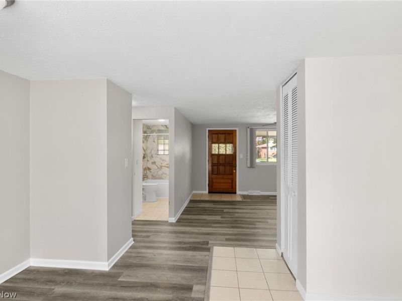 6392 Lockhaven Drive, Brook Park, OH 44142 Photo 13