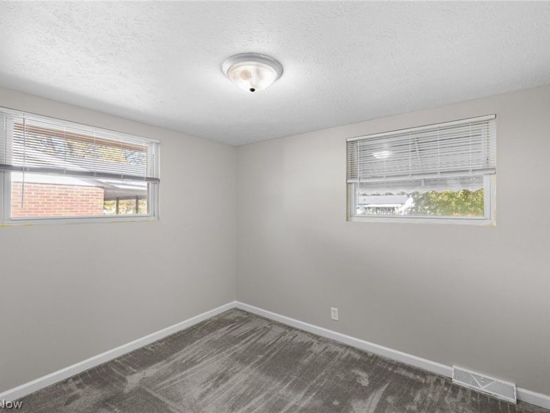6392 Lockhaven Drive, Brook Park, OH 44142 Photo 23