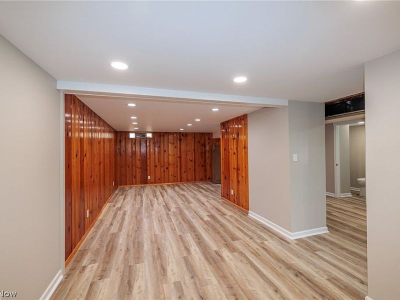 6392 Lockhaven Drive, Brook Park, OH 44142 Photo 30
