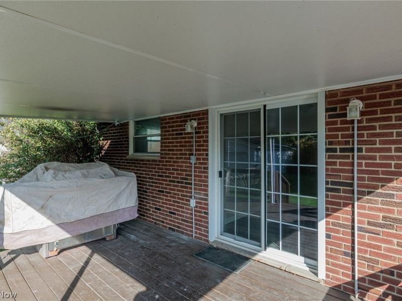6392 Lockhaven Drive, Brook Park, OH 44142 Photo 36