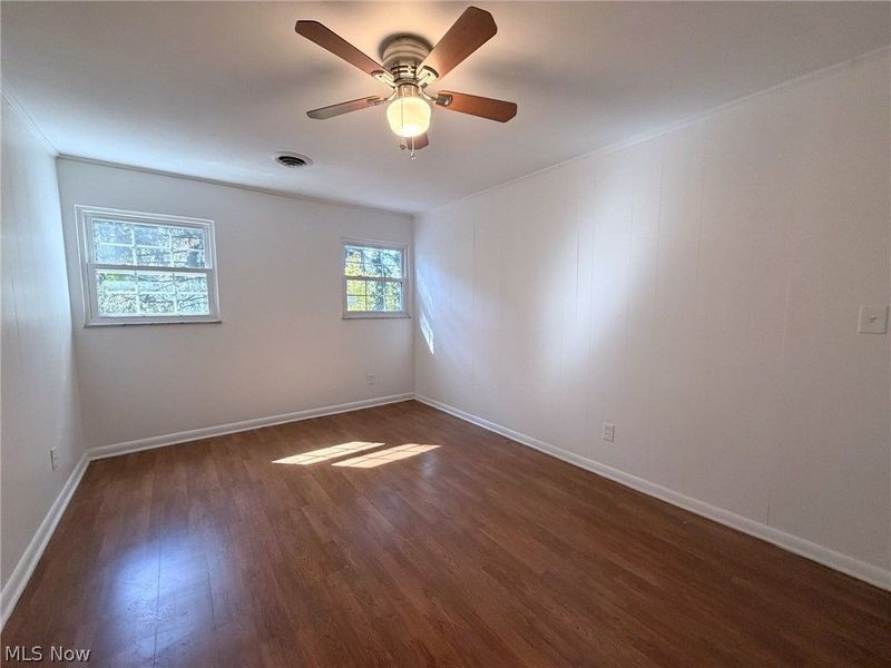 607 Castle Boulevard, Akron, OH 44313 Photo 29