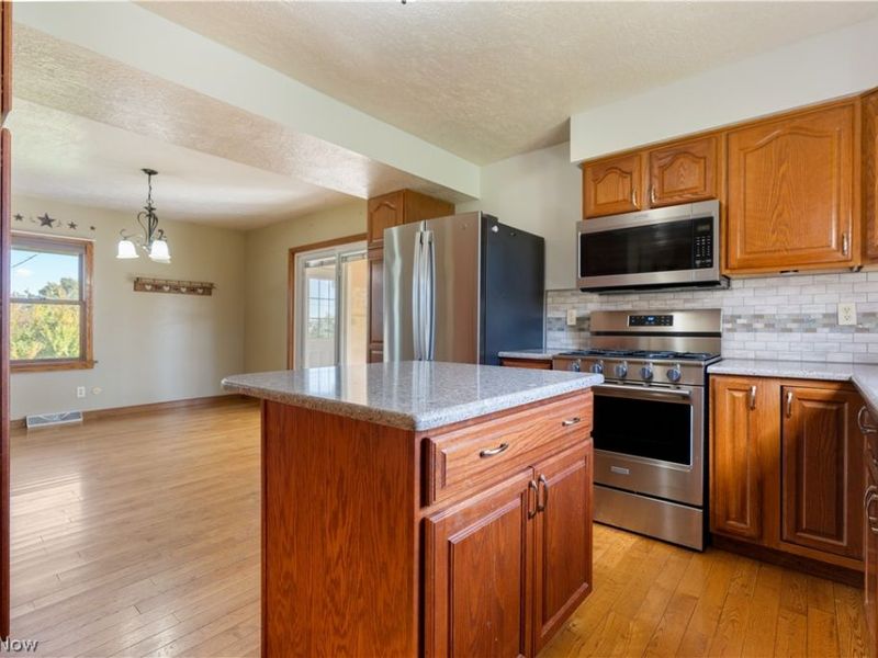 5080 Baker Street SE, East Canton, OH 44730 Photo 23