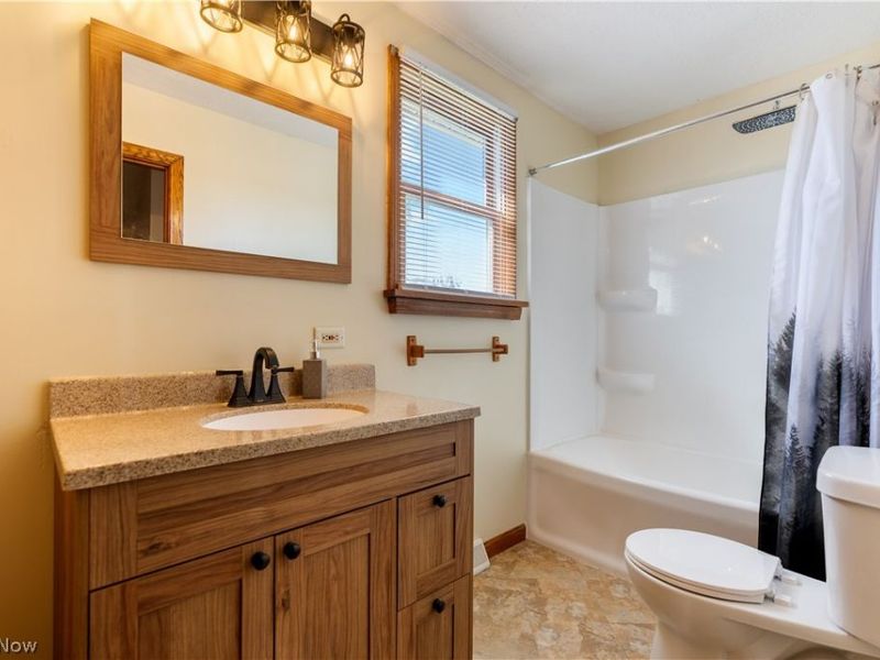 5080 Baker Street SE, East Canton, OH 44730 Photo 38