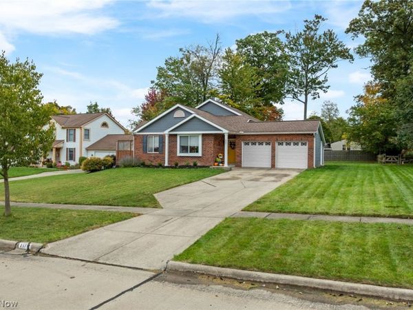 237 Jasper Lane , Medina, OH 44256