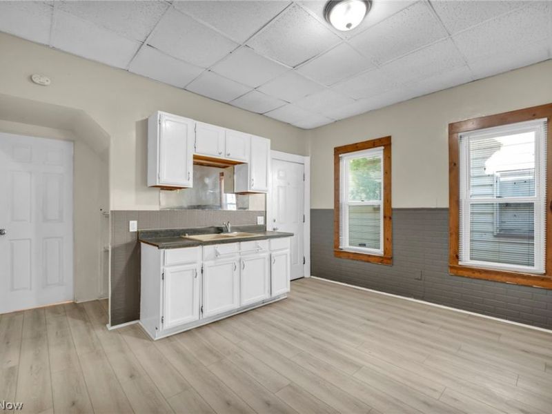 3658 E 55th Street, Cleveland, OH 44105 Photo 15