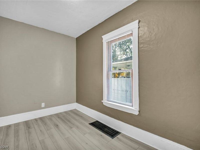 3658 E 55th Street, Cleveland, OH 44105 Photo 20