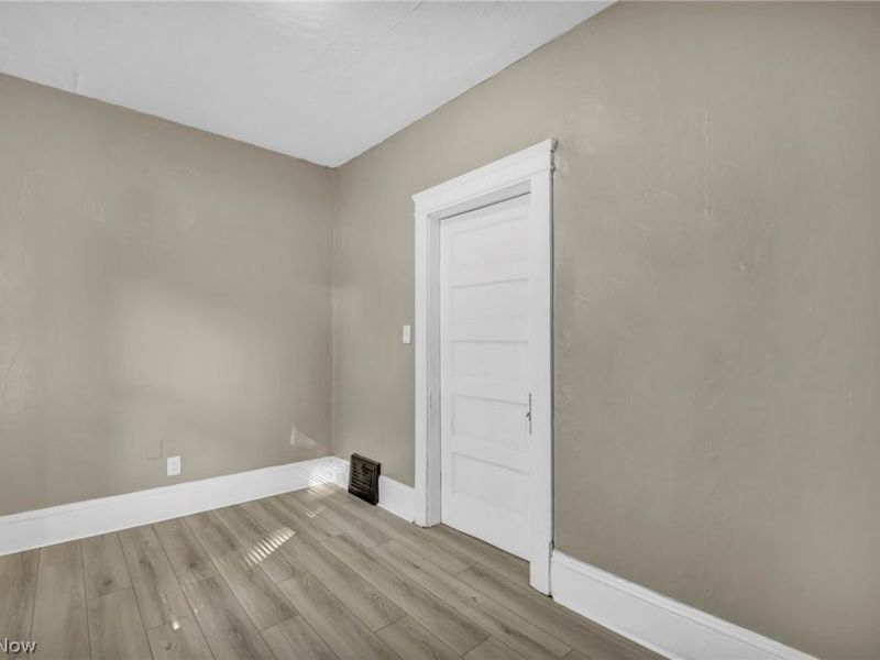 3658 E 55th Street, Cleveland, OH 44105 Photo 22