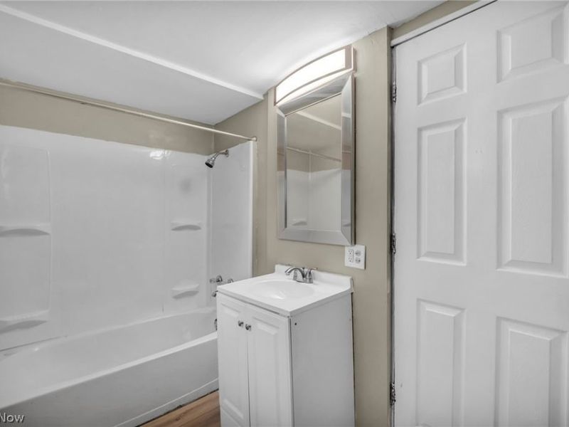 3658 E 55th Street, Cleveland, OH 44105 Photo 27
