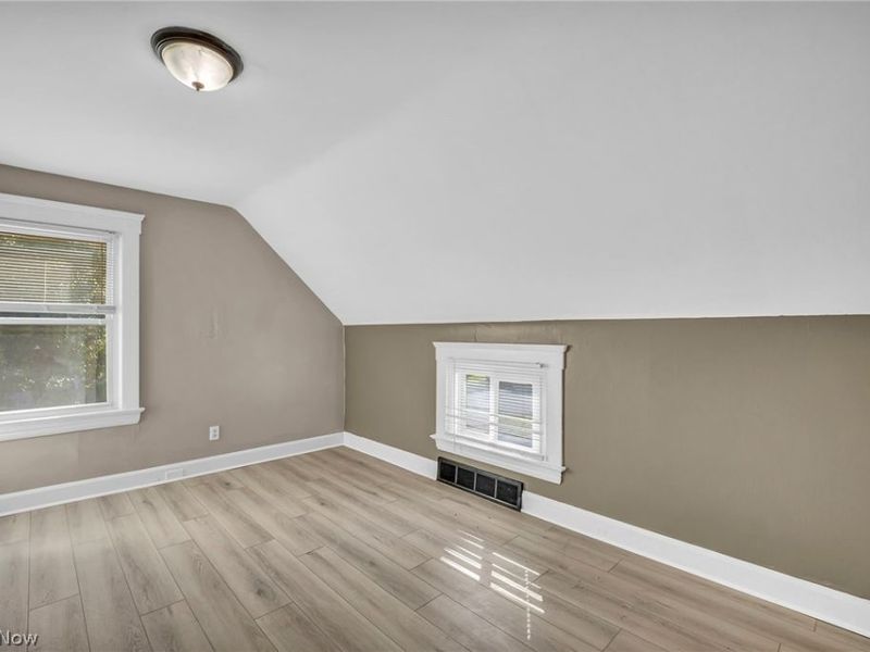 3658 E 55th Street, Cleveland, OH 44105 Photo 29
