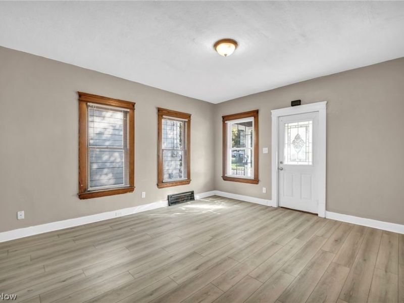 3658 E 55th Street, Cleveland, OH 44105 Photo 9