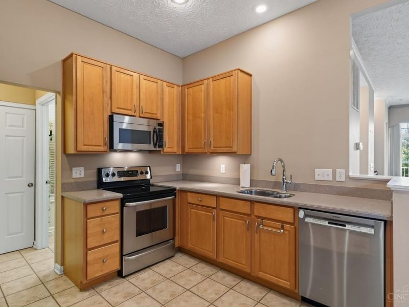 3664 Aston Woods Drive, Miami Township, OH 45002 Photo 15