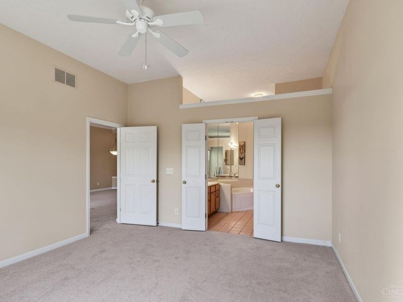 3664 Aston Woods Drive, Miami Township, OH 45002 Photo 22