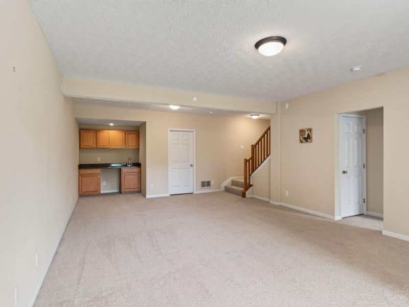 3664 Aston Woods Drive, Miami Township, OH 45002 Photo 29