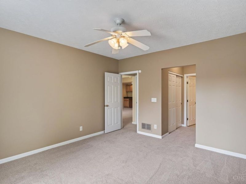 3664 Aston Woods Drive, Miami Township, OH 45002 Photo 32