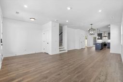 536 Hayes Park Boulevard photo 4