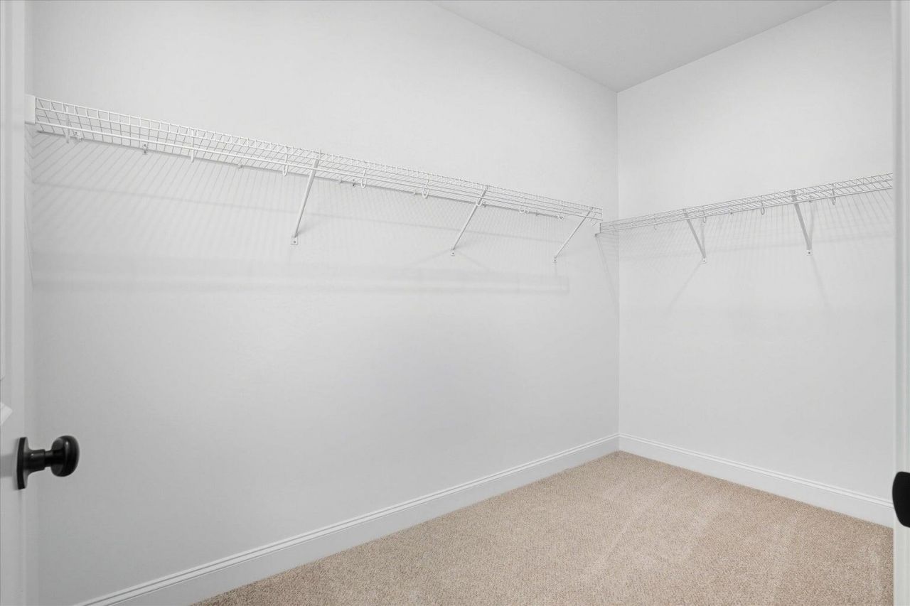 532 Hayes Park Boulevard Photo 28