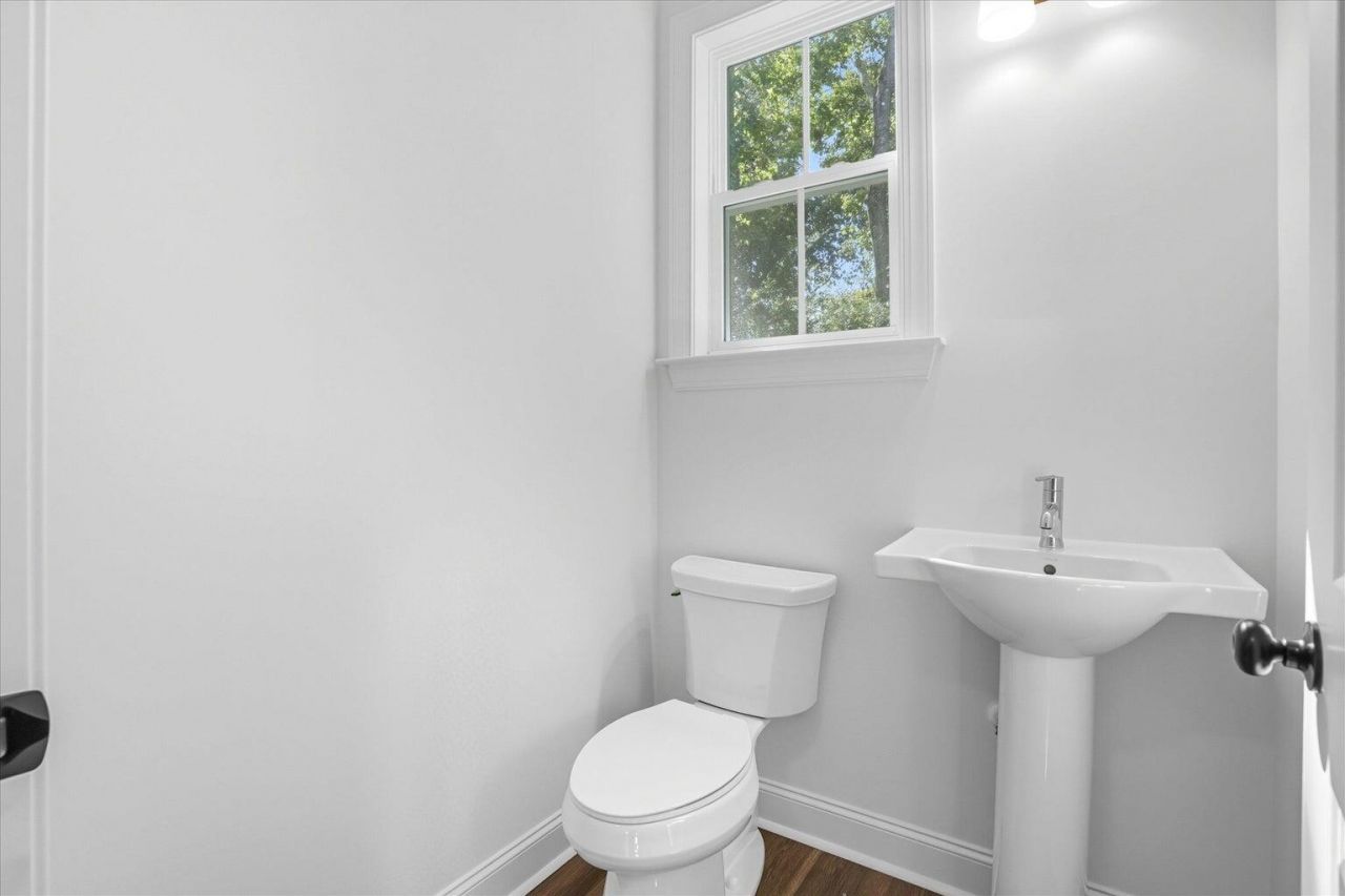 532 Hayes Park Boulevard Photo 29
