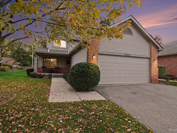 1003 Pinewood Court, Brighton, Mi 48116