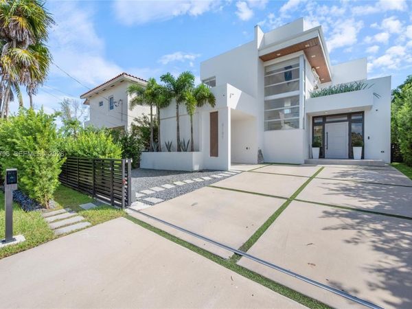 9181 Carlyle Ave , Surfside, FL 33154
