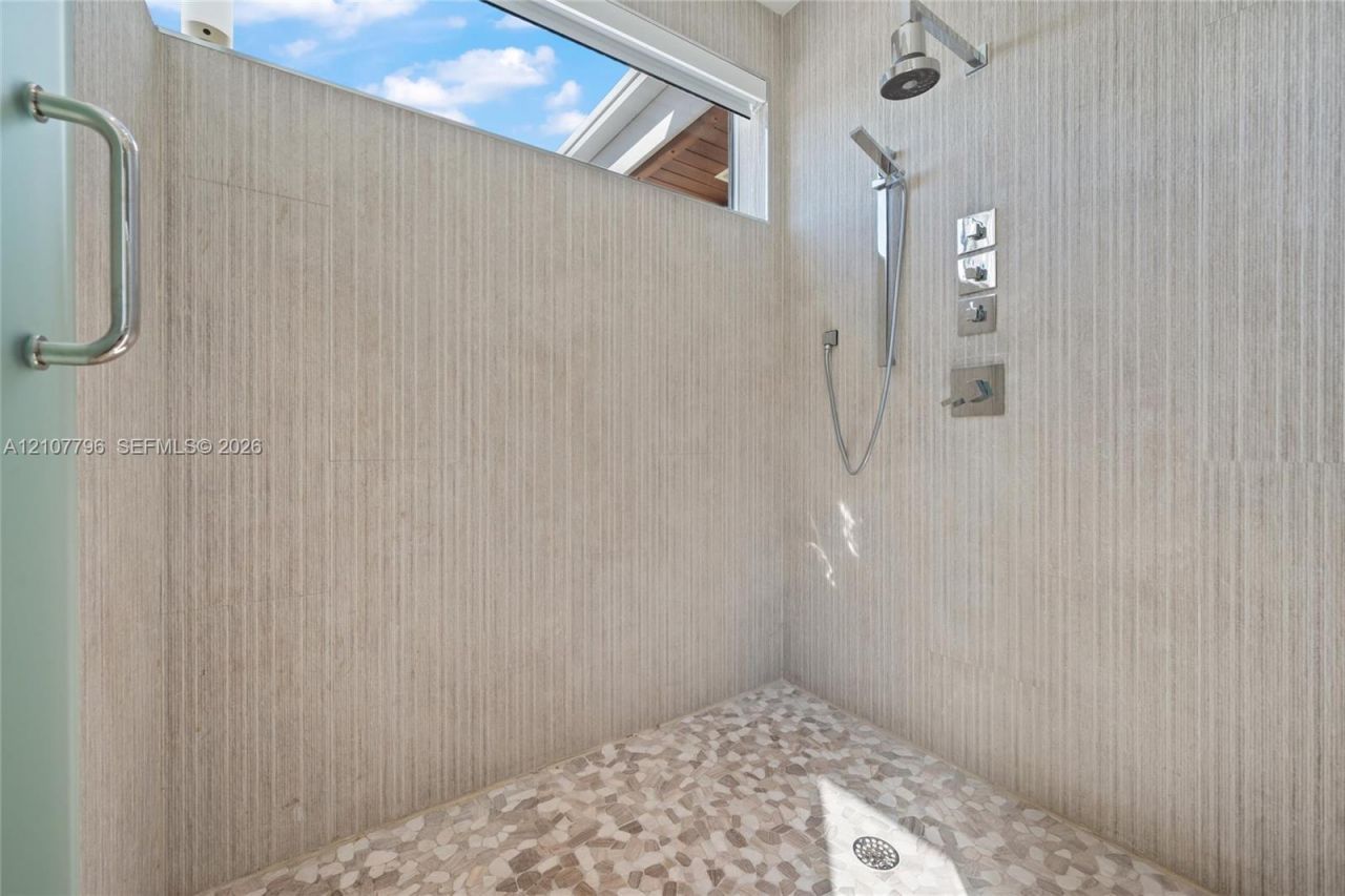 9181 Carlyle Ave , Surfside, FL 33154 Photo