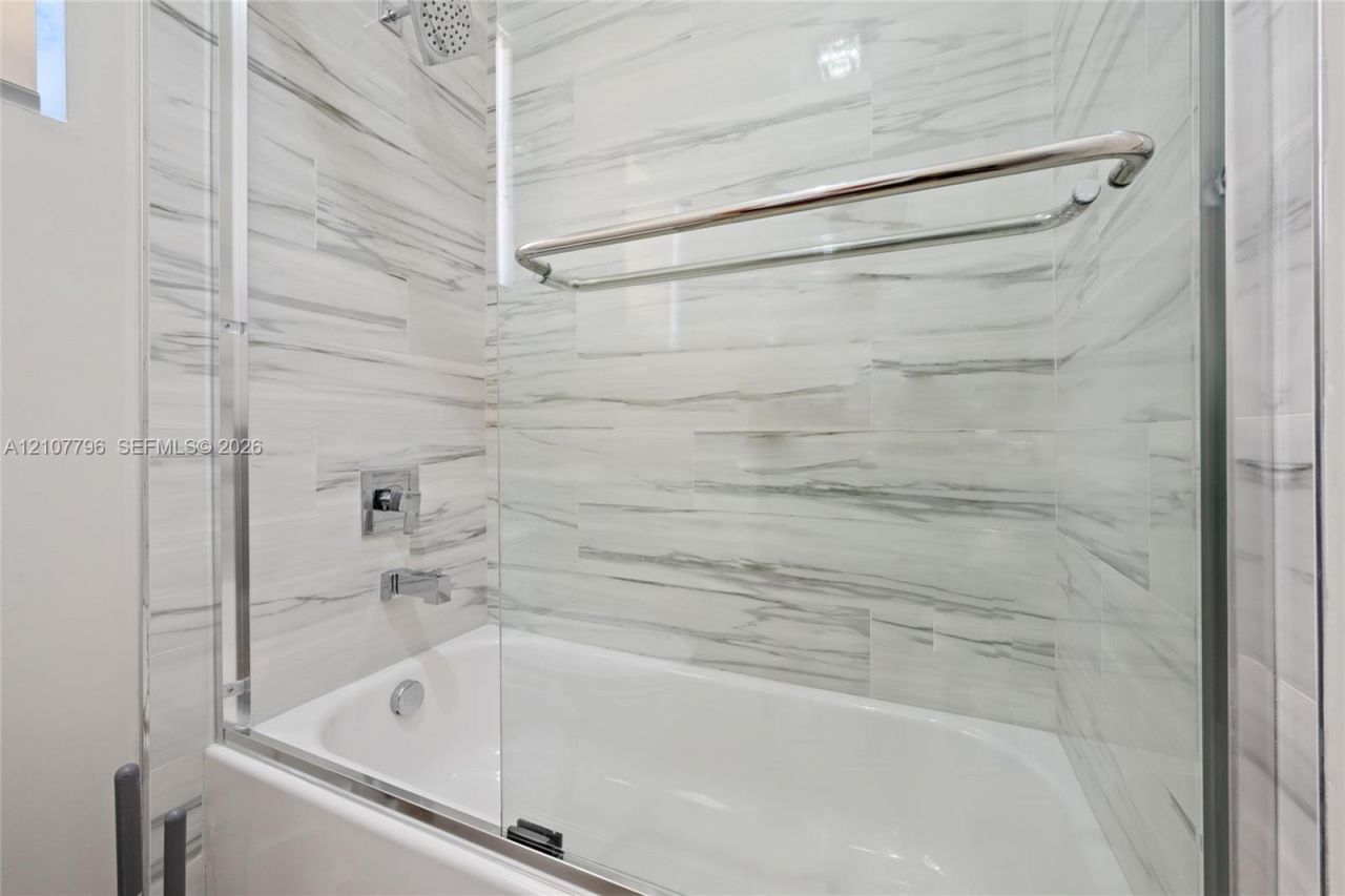 9181 Carlyle Ave , Surfside, FL 33154 Photo