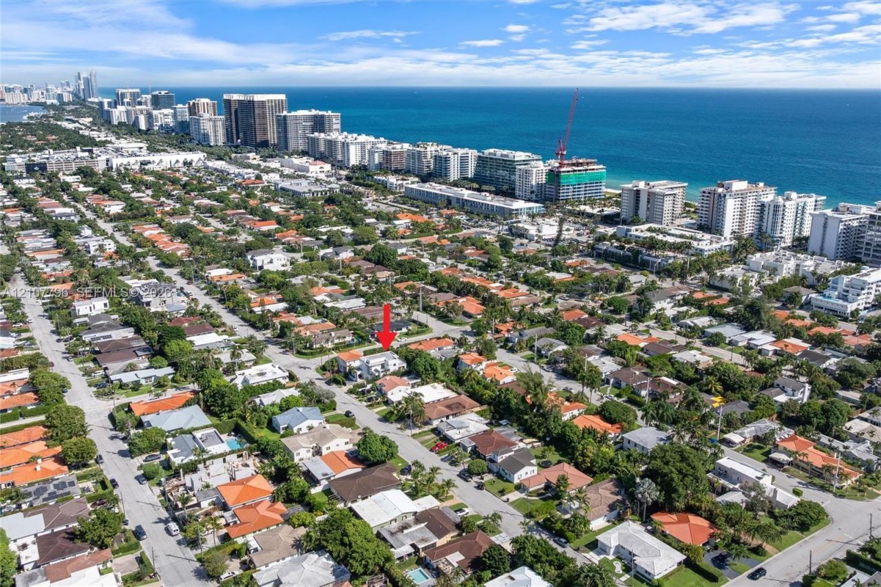 9181 Carlyle Ave , Surfside, FL 33154 Photo
