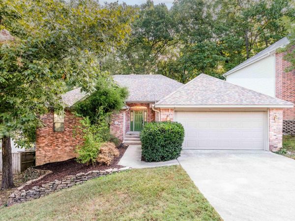 2719 Creekside Dr, Little Rock, AR 72211