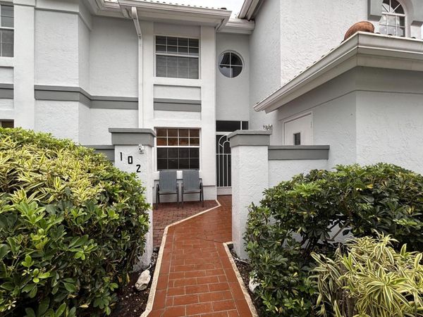 9927 Seacrest Circle, Unit 102, Boynton Beach, FL 33437