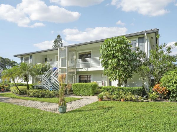 2 SOUTHPORT Lane, Unit D, Boynton Beach, FL 33436