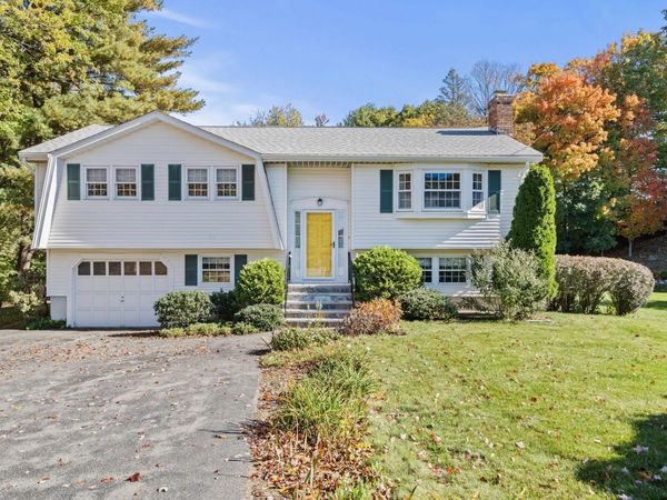 5 Bamberg Drive, Woburn, MA 01801