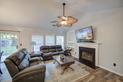 341 Rice Bay Drive photo 4