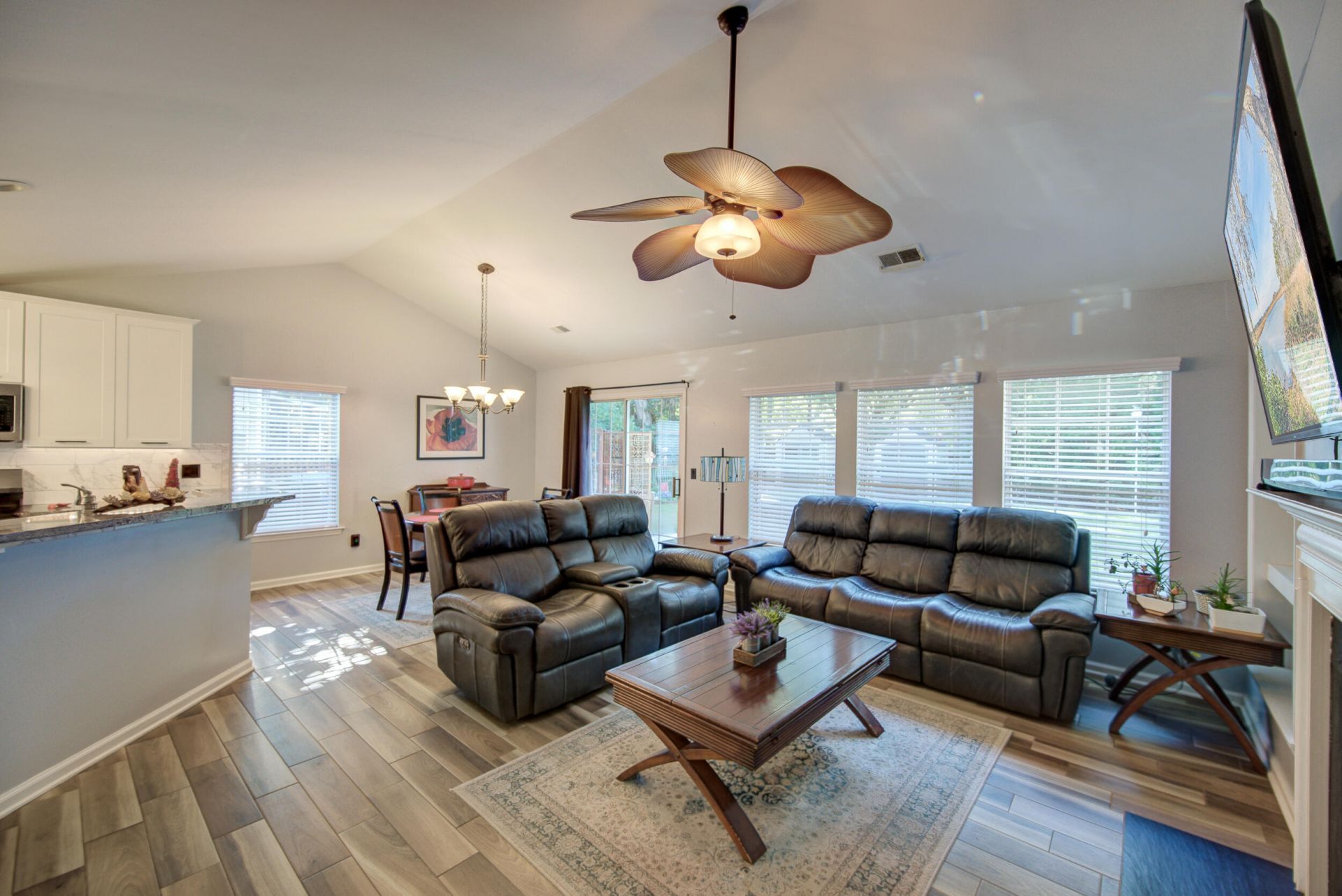 341 Rice Bay Drive Photo 4