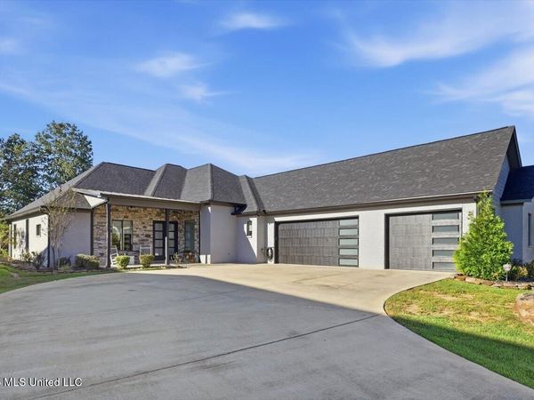 109 Biltmore Cove, Flowood, MS 39232