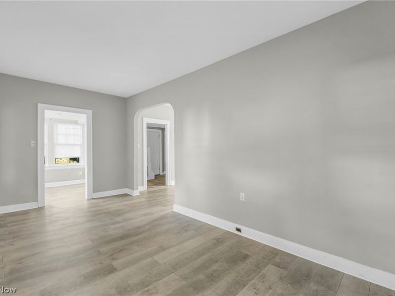 18319 Marcella Road, Cleveland, OH 44119 Photo 20