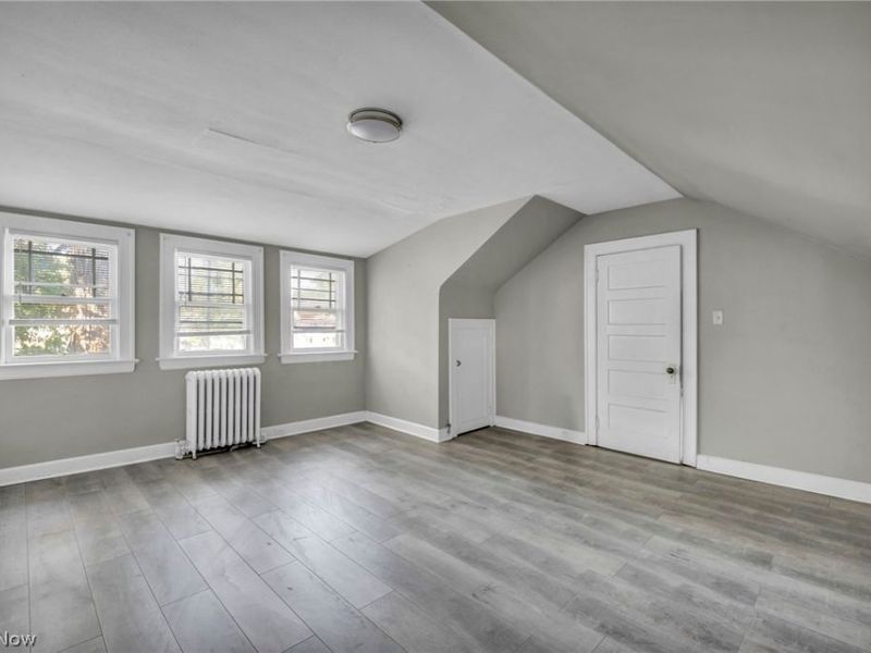 18319 Marcella Road, Cleveland, OH 44119 Photo 25