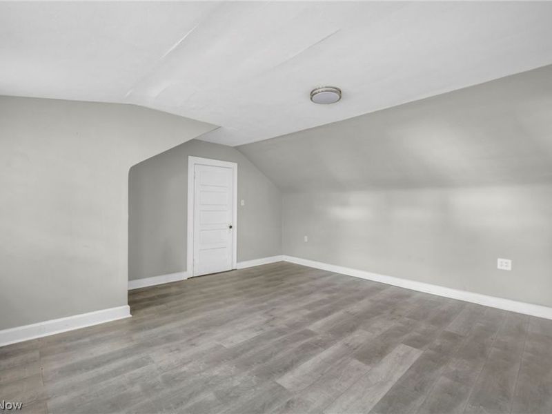 18319 Marcella Road, Cleveland, OH 44119 Photo 26