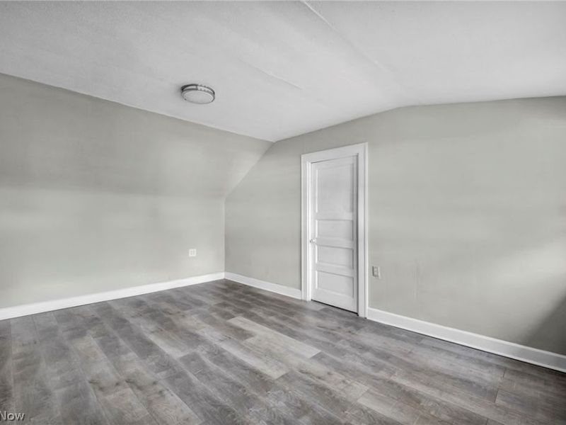 18319 Marcella Road, Cleveland, OH 44119 Photo 27