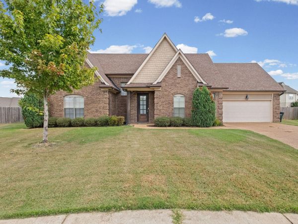 65 BENTGRASS CV, Oakland, TN 38060