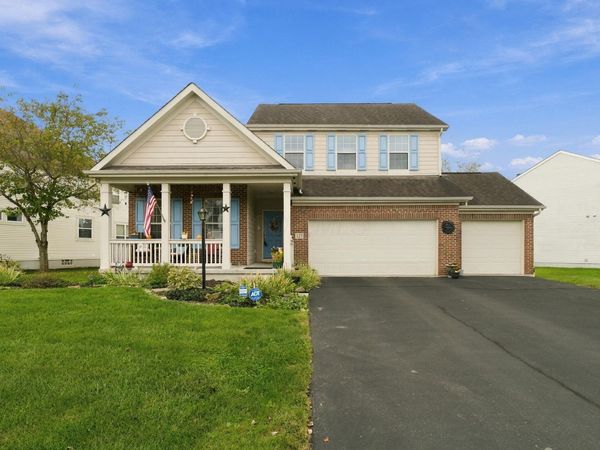 327 Pagoda Court , Pickerington, OH 43147