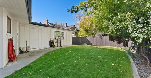 940 Manor Drive, Reno, NV 89509 Photo