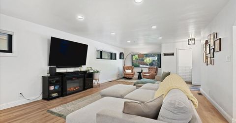 940 Manor Drive, Reno, NV 89509 Photo