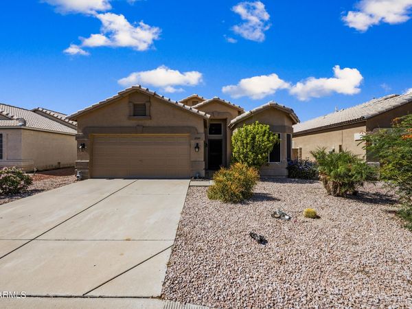 2524 N SUNAIRE, Mesa, AZ 85215